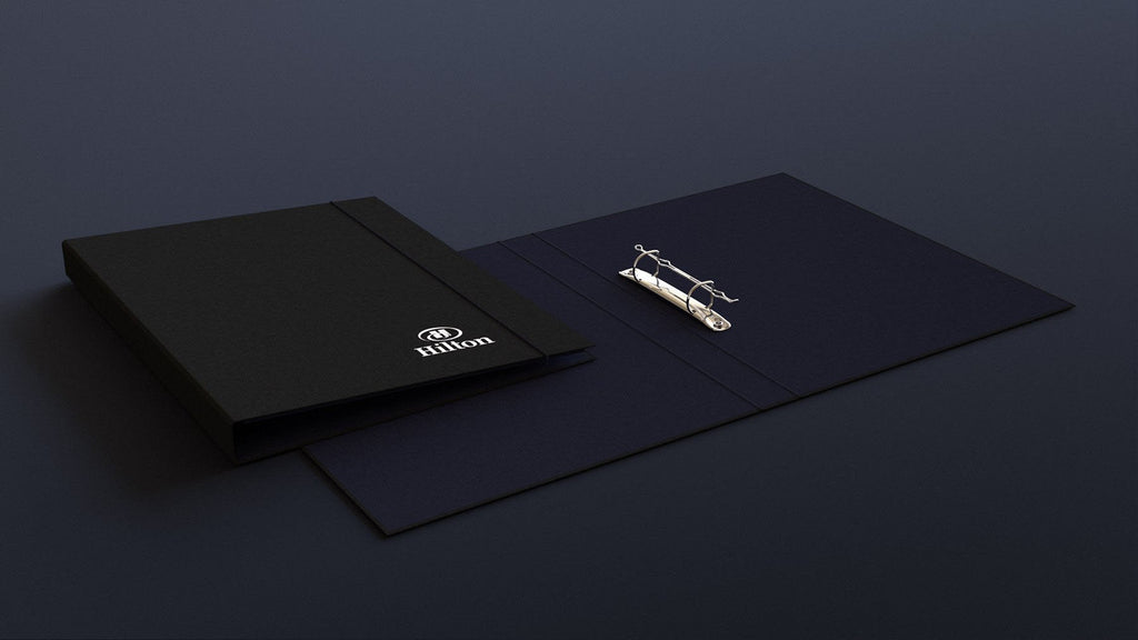 Simple Folder in Fine Linen