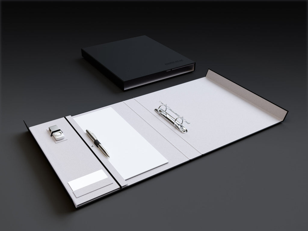 Presentation Binders with Magnetic Closure: Discover Model R3